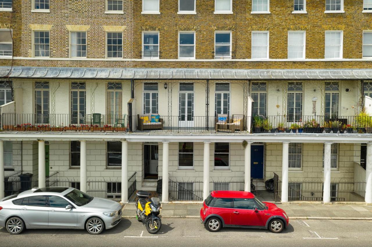 Beach View: Stunning Sea View & Balcony Apartment Ramsgate Exteriér fotografie